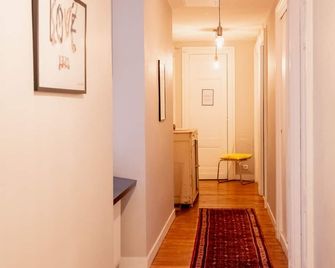 B&B L'Escapade Bordelaise - Bordeaux - Hallway