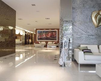 Smy Bologna Centrale - בולוניה - לובי