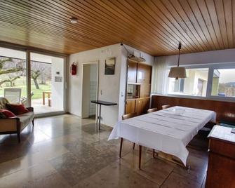 Nature Paradies am Seeberg - Heidenheim - Jídelna