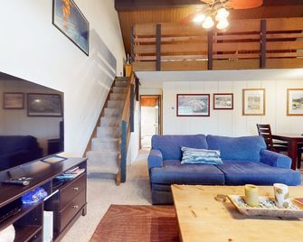 Sierra Manors 75 Cozy And Comfy Condo On The Shuttle Route By RedAwning - Mammoth Lakes - Soggiorno