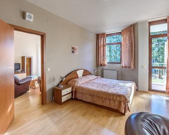 Flora hotel - Borovets - Bedroom