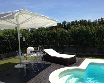 Sonomusica B&B - Gazzola - Piscina