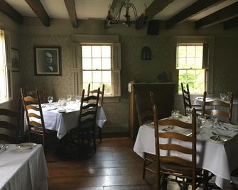 Spread Eagle Tavern and Inn - Hanoverton - Restaurant