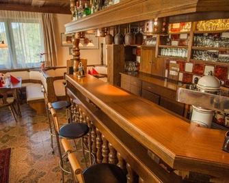 Waldrand Apartments - Ramsau am Dachstein - Bar