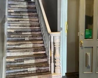 Echuca Hotel - Echuca - Escaleras