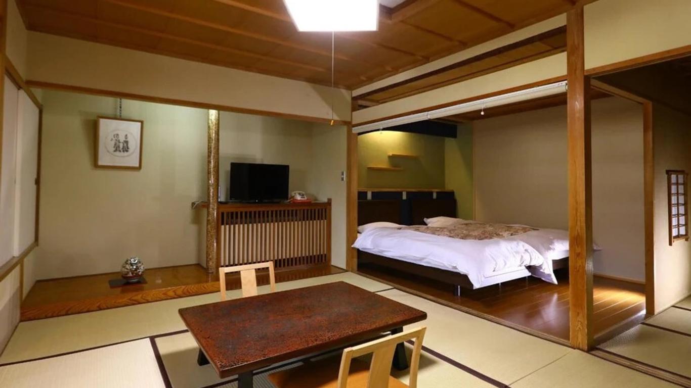 Shinshu Nozawa Onsen Tokiwaya Ryokan