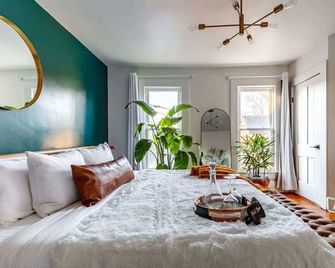 Top Rated - Parking Free - Clean - Prime Location - Columbus - Chambre