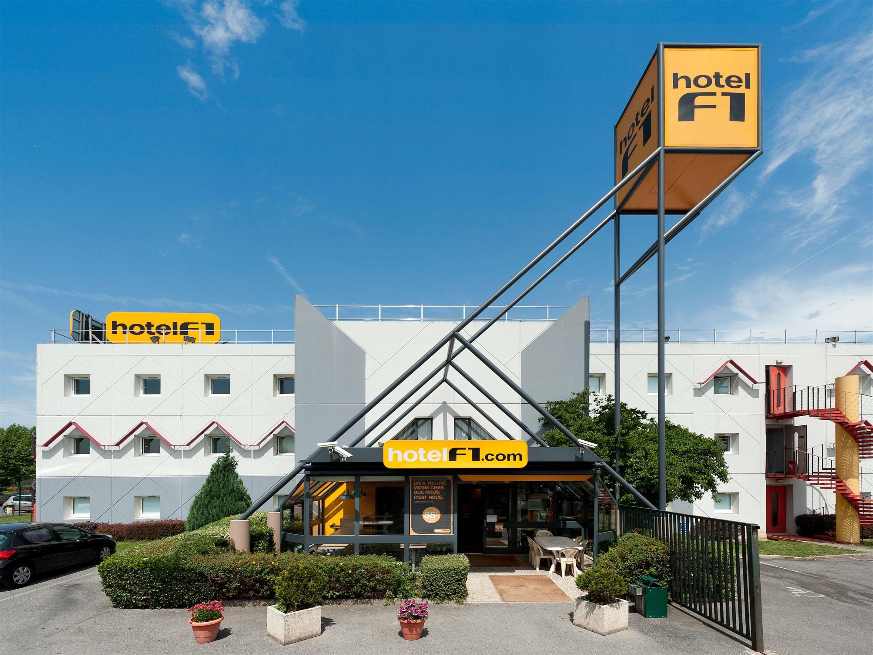 Hotelf1 Rungis Orly - Rungis - Bâtiment