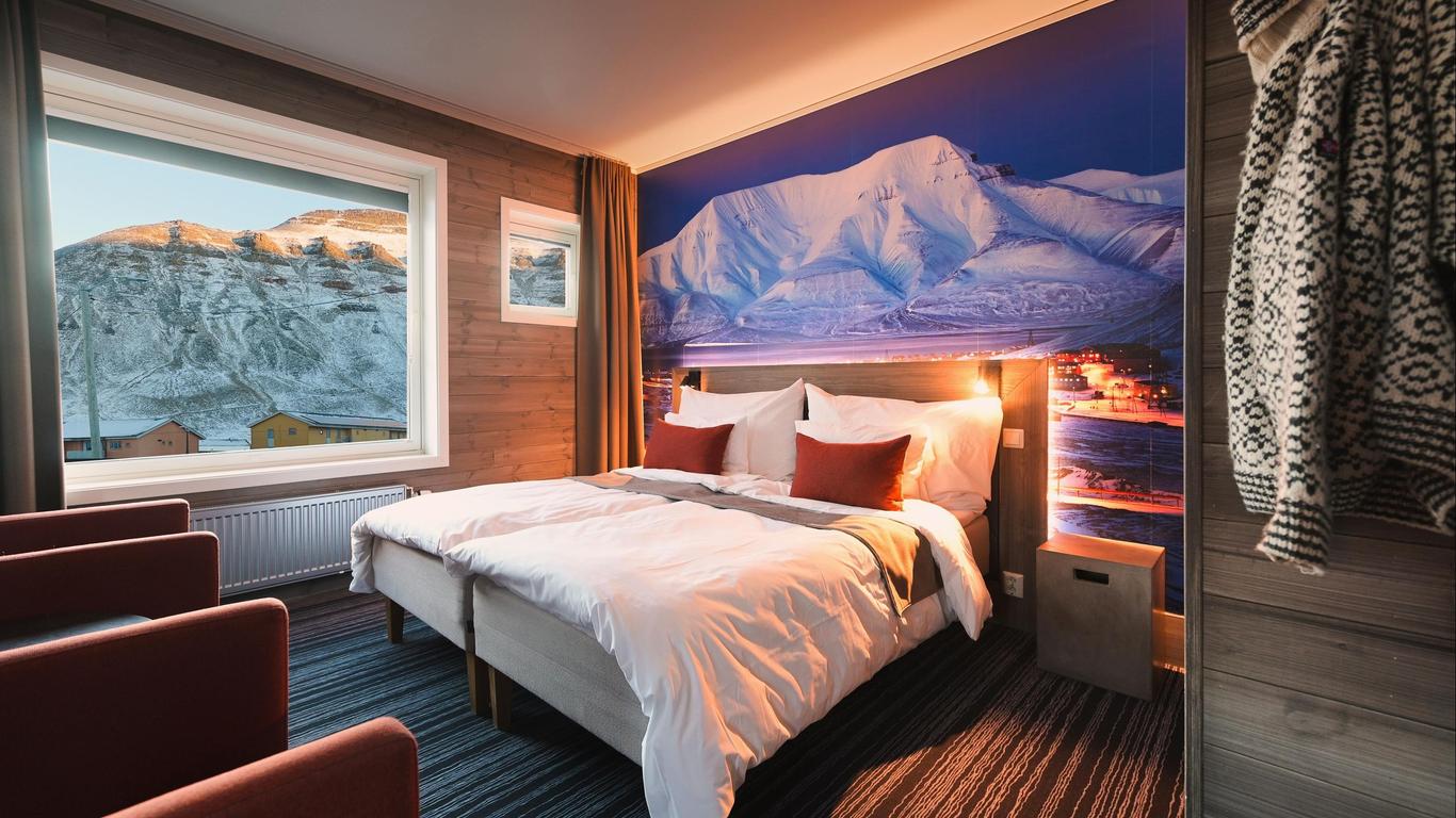 Svalbard Hotell Polfareren