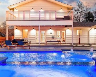 Pool, Hot Tub, Bbq Grill - Mins to Downtown Atx! - Austin - Uima-allas