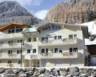 Mutmanoer - Ischgl - Building