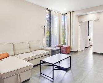 Casa Bellavista - San José - Living room