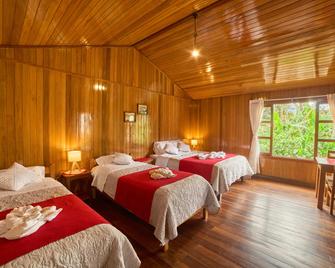 Carolina Egg Gasthaus - Oxapampa - Bedroom