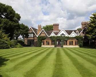 Macdonald Alveston Manor Hotel & Spa - Stratford-upon-Avon