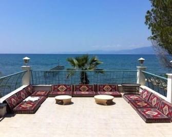 Altin Camp & Park Hotel - Burhaniye - Balcony
