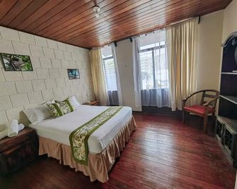 Hotel Casa Tago - Alajuela