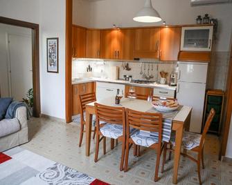 Appartamento al Birrificio - Valeggio sul Mincio - Kuchnia