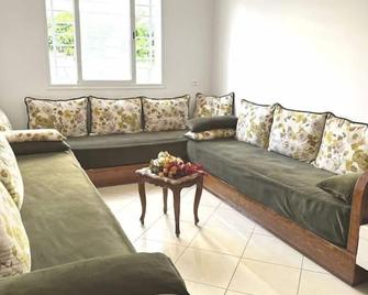 Super et nouvel appart proche de la plage - Temara - Salon