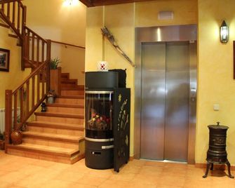 Hotel Rantiner - Taull - Сходи