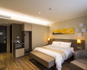 Home Inn Plus Shanghai Chifeng Road Metro Station - Shanghai - Schlafzimmer