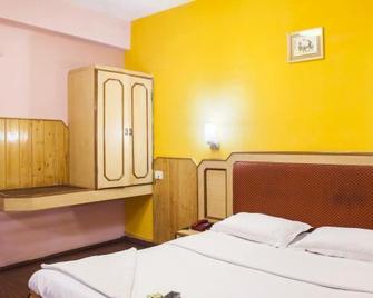 Hotel Js Heritage - Kodaikanal - Bedroom