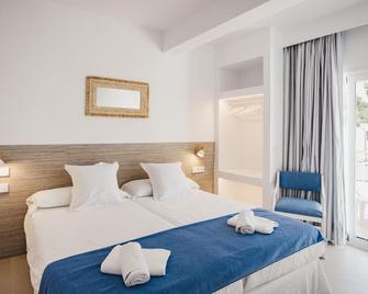 Hostal Xuroy - Sant Lluis - Camera da letto