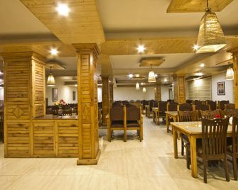 Victory Resorts - Naggar - Restaurante
