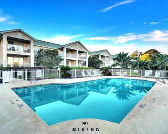 Windward Point 109 - Saint Simons - Pool