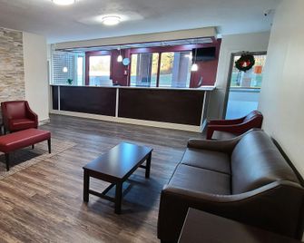 Red Roof Inn Lagrange - La Grange - Lobby