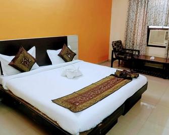 Hotel Ranjit Residency - Hyderabad
