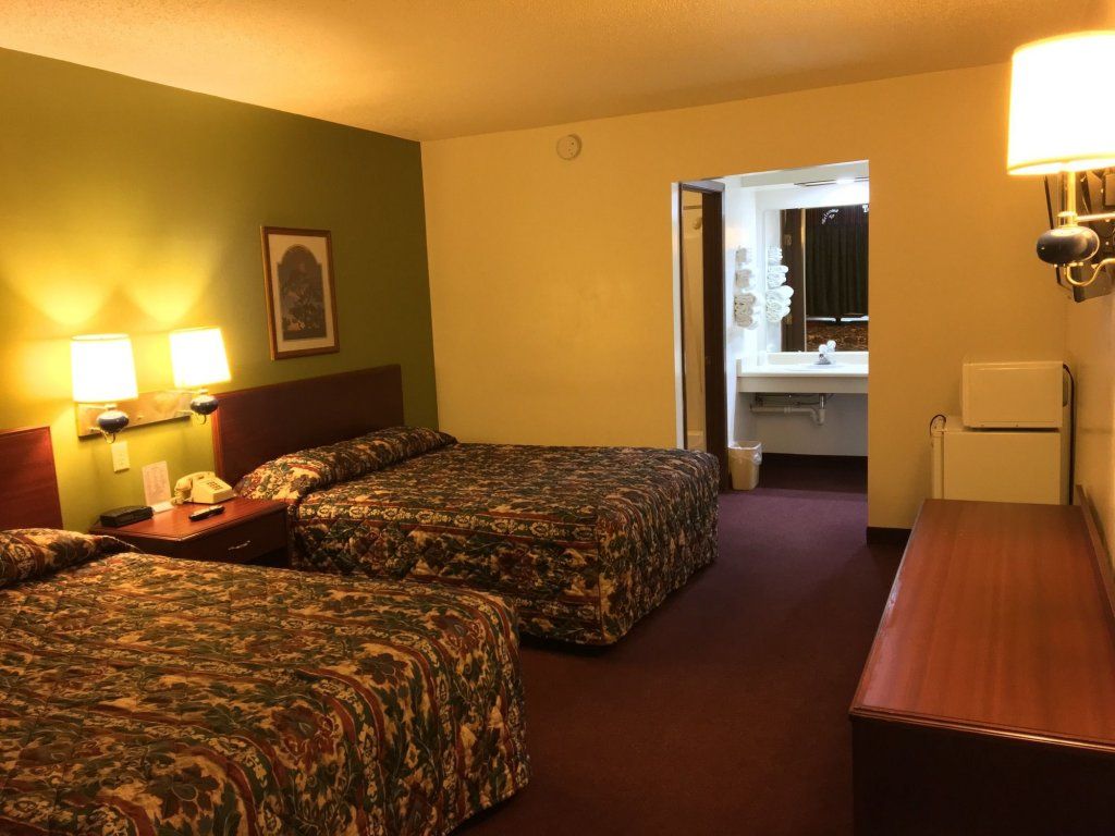 Thunderbird Motor Inn Baraboo - Baraboo - Slaapkamer