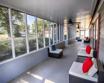 Sardis Lakefront Cabin - Sardis - Balcón