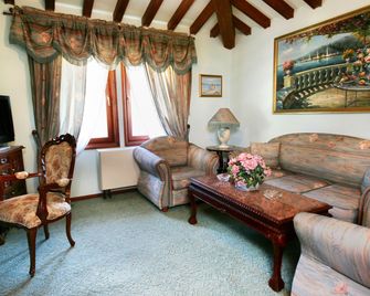 Dallas Residence - Varna - Sala de estar