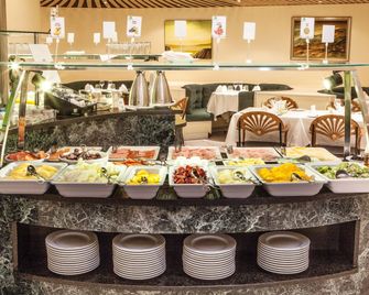 Holiday Inn Lisbon - Continental - Lisbon - Buffet