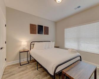 Deja Blue by Heartwood - Cayce - Bedroom
