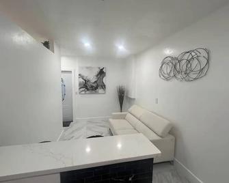 Villa San Carlos Park - Fort Myers - Living room
