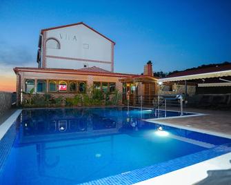 Apartments with swimming pool Caska, Pag - 4109 - Novalja - Pool