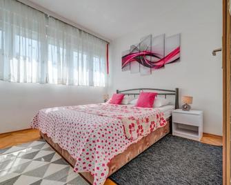 Rooms Alijev - Split - Slaapkamer