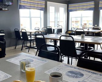 Hotel-Motel Le Panorama - Perce - Restaurace