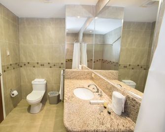 Hotel Marcelius - Guayaquil - Phòng tắm
