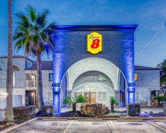 Super 8 by Wyndham Houston/Webster/Nasa - Houston - Building