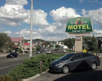 Heritage House Motel - Prescott - Pemandangan luar