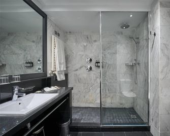 Catalonia Port - Barcelona - Bathroom