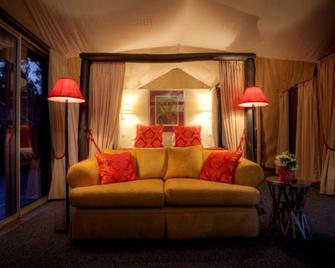 Alure Boutique Villas - Stanthorpe - Wohnzimmer