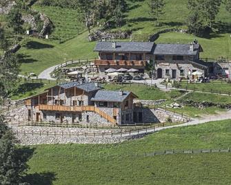 Agriturismo Alle Baite - Branzi - Building