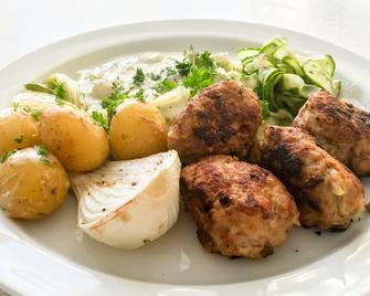 Langebjerg Pension & Spisested - Allinge