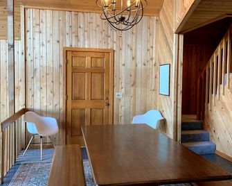 Spacious Okemo Cabin for a Weekend Getaway in Vermont - Ludlow