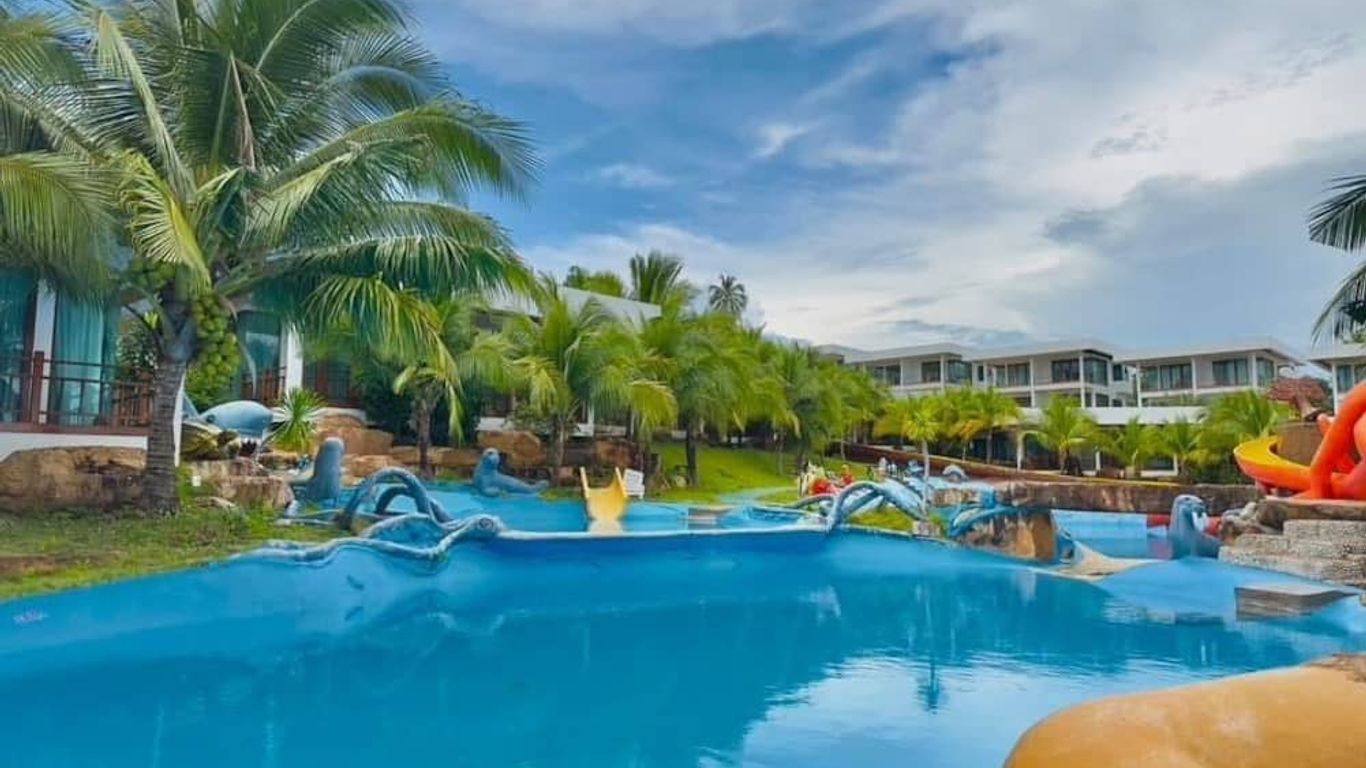 Phi Phi Mountain Beach Resort Sha Certified