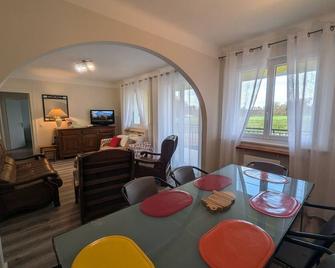 Confort en famille proche de Giffaumont - FR-1-611-112 - Éclaron-Braucourt-Sainte-Livière - Comedor