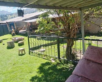 House and chalet las morenas entertaining for children and adults, grill and oven - Sicuani - Patio